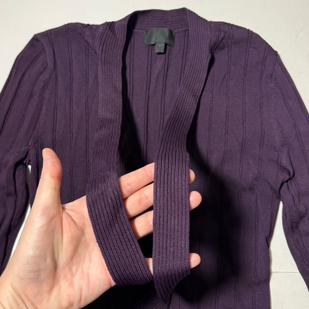 Intermix V-Neck Tie Ribbed Top - Picture 5 of 8